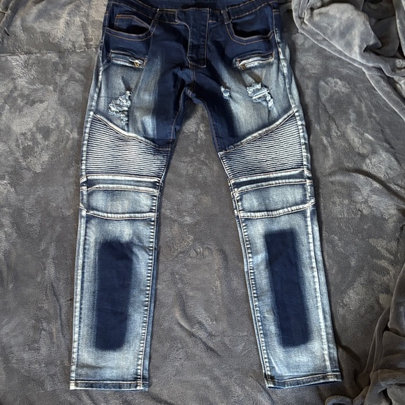 Stylish Men's Skinny Jeans in Blue - Picture 1 of 2